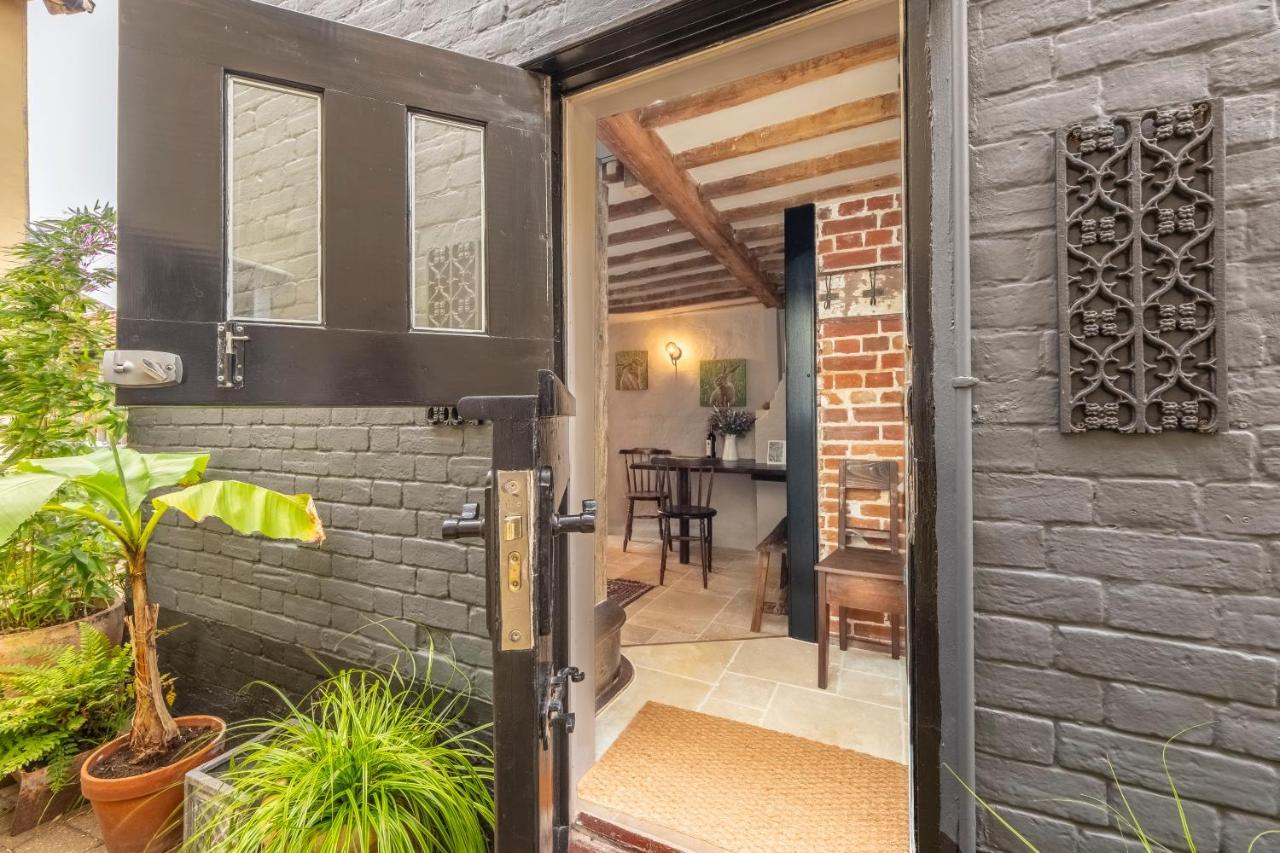 Most Romantic Cottage In Suffolk - Number Four Framlingham Exterior foto